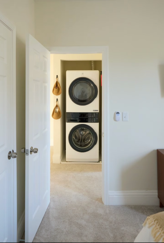 2433 S 16th St - Photo 6 of 20