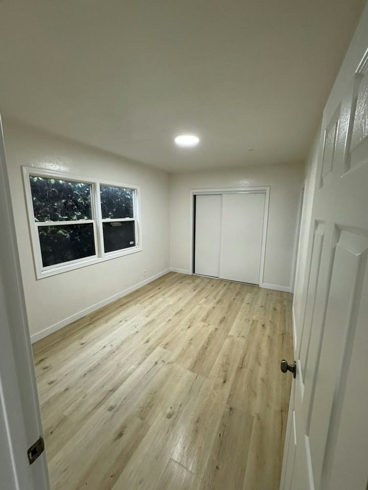 2751 East 14th Street, Unit 4 - Photo 2 of 6