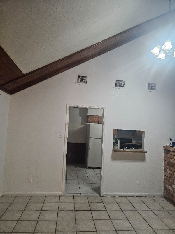 4011 Alshire Dr - Photo 7 of 14