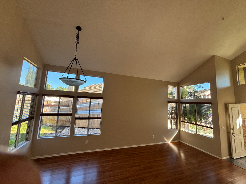 10463 Graham Ct - Photo 4 of 17