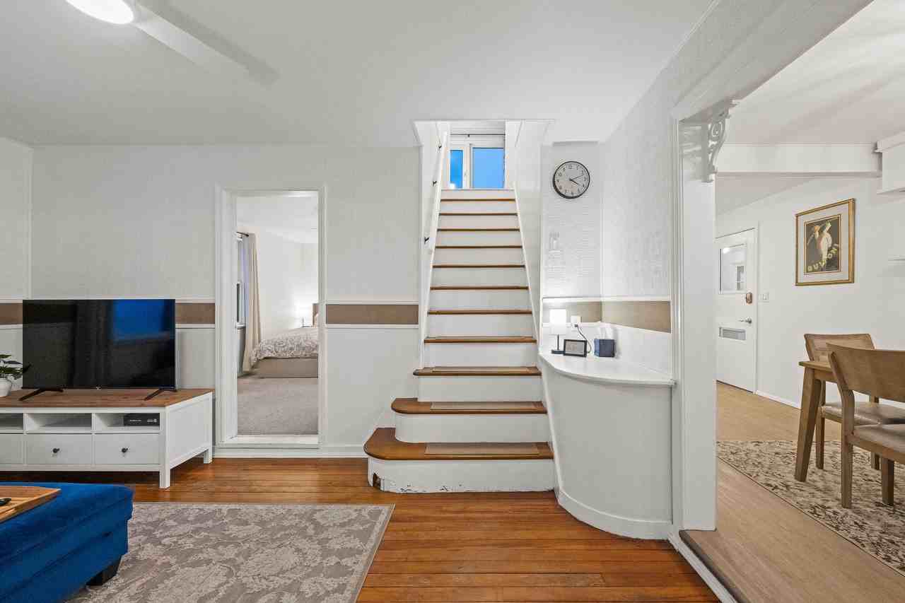 1522 3rd Ave #A - Photo 5 of 29