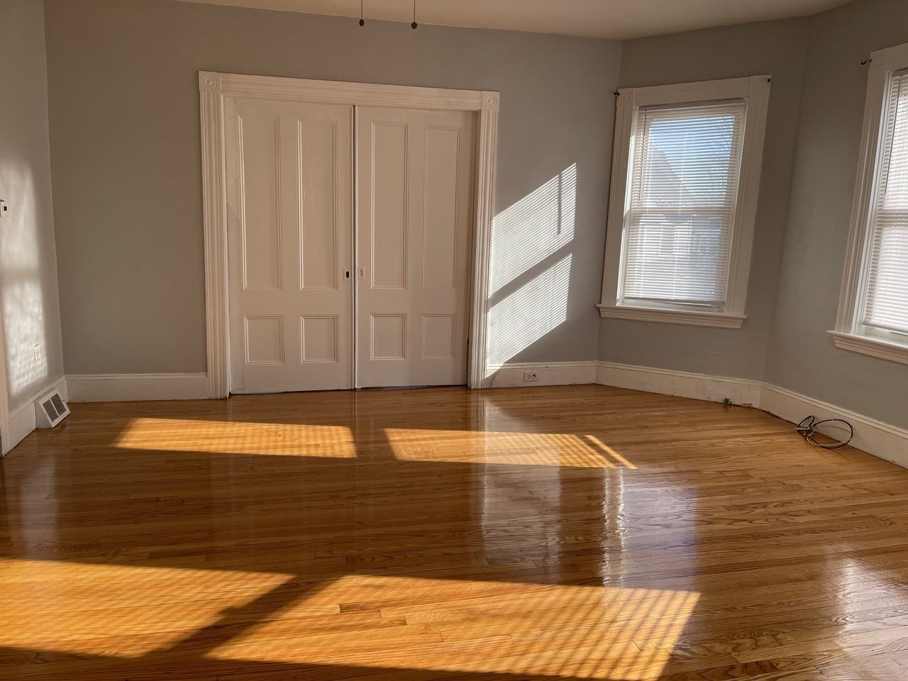 48 Hodges Ave #2ndFL - Photo 3 of 11