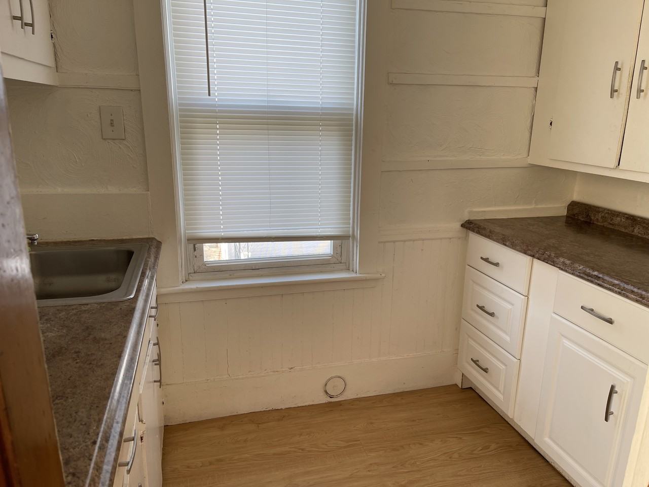 48 Hodges Ave #2ndFL - Photo 6 of 11