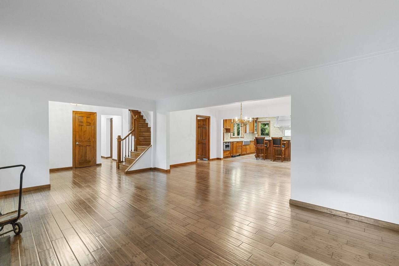 190 E Rocks Rd #NA - Photo 4 of 21