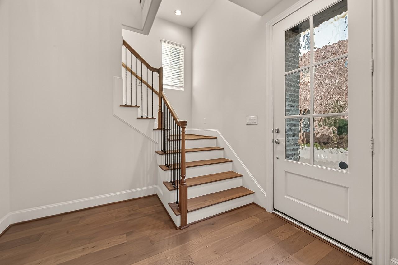 9663 Kings Cross Sta #9663 - Photo 3 of 21