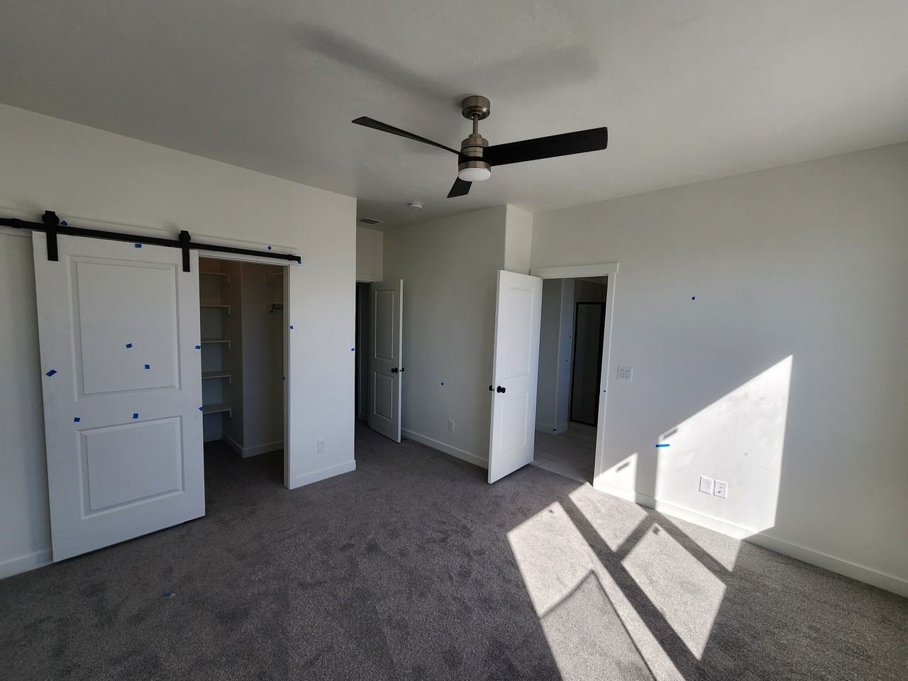 492 S 900 W - Photo 3 of 7