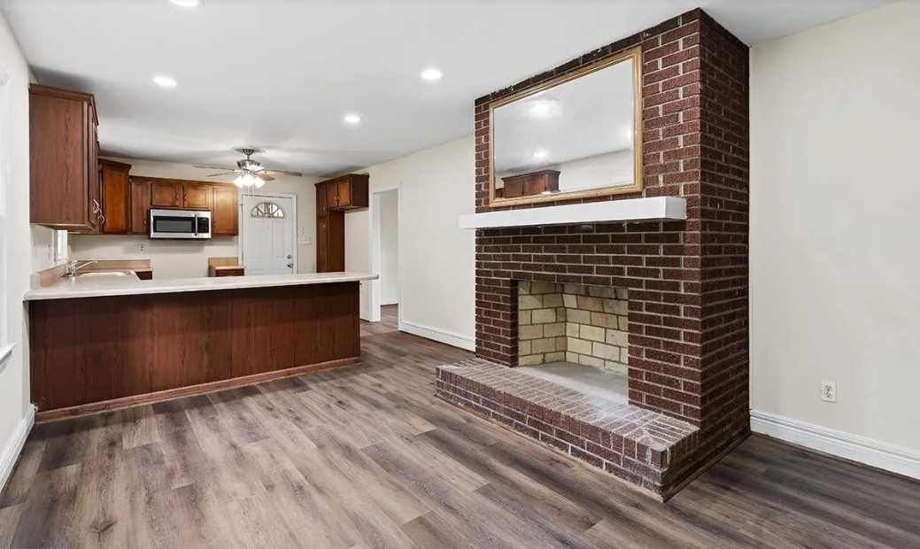 1516 Montague Avenue Ext #1 - Photo 4 of 10