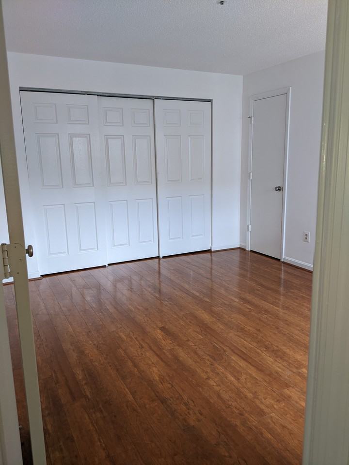 15764 Easthaven Ct #NA - Photo 3 of 12