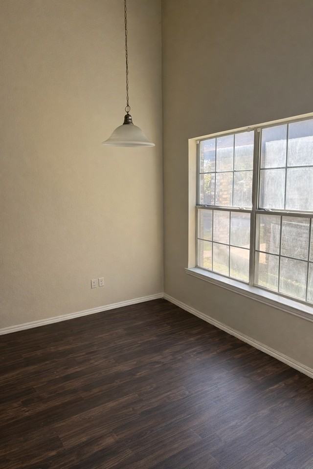 5922 Westcreek Dr - Photo 4 of 21