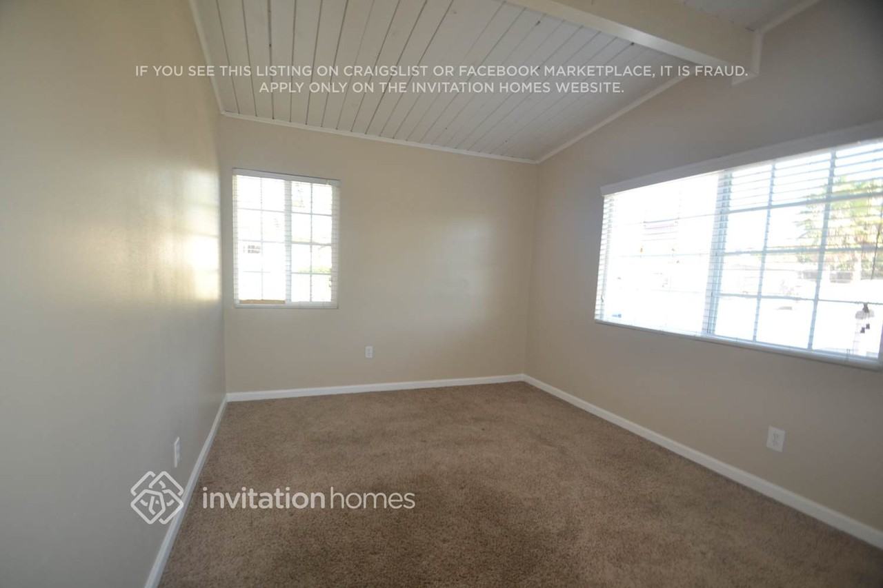 5727 Cedarglen Dr - Photo 7 of 10