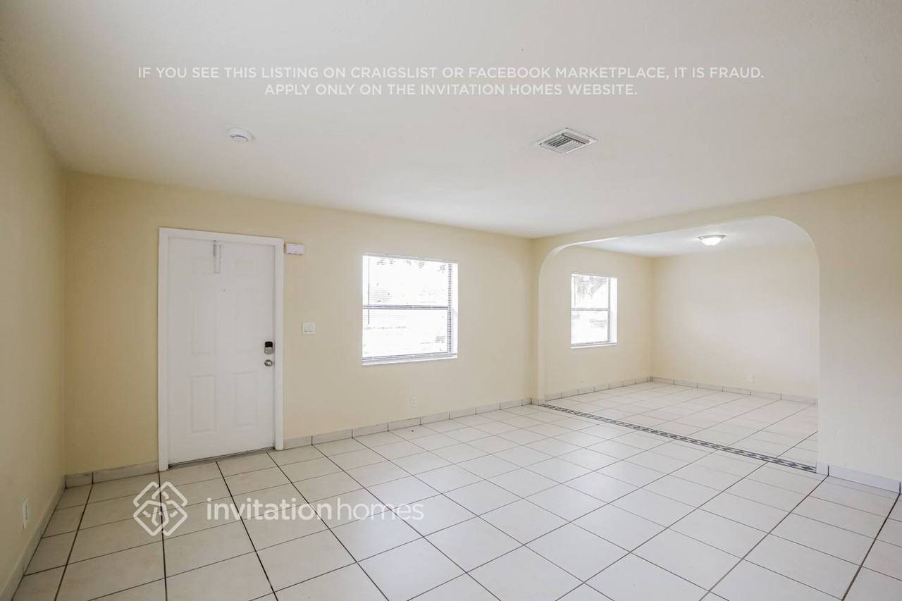 7440 Johnson St - Photo 5 of 17