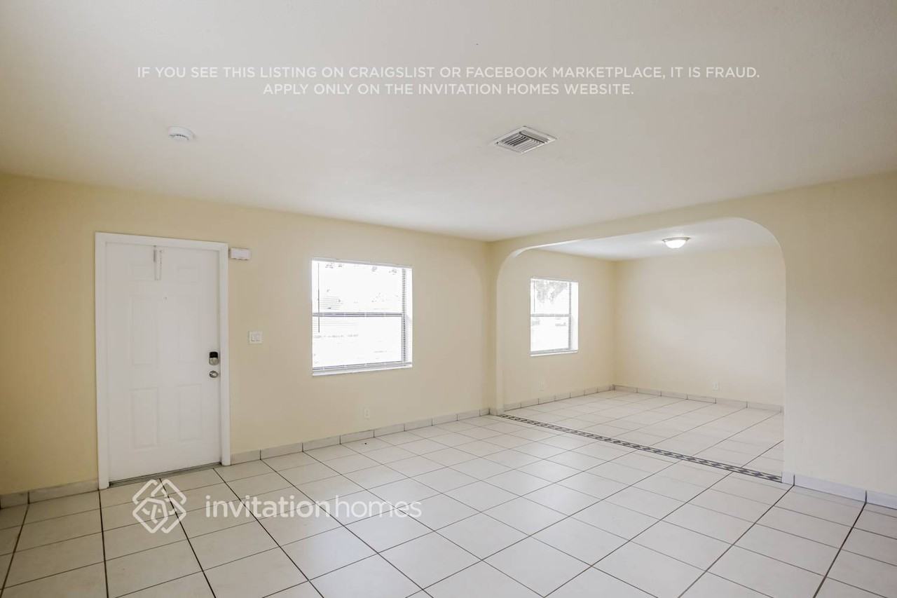 7440 Johnson St - Photo 6 of 17