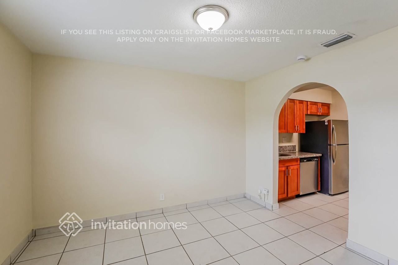 7440 Johnson St - Photo 7 of 17