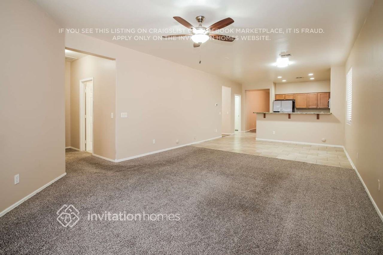 6805 S 70th Dr - Photo 6 of 17