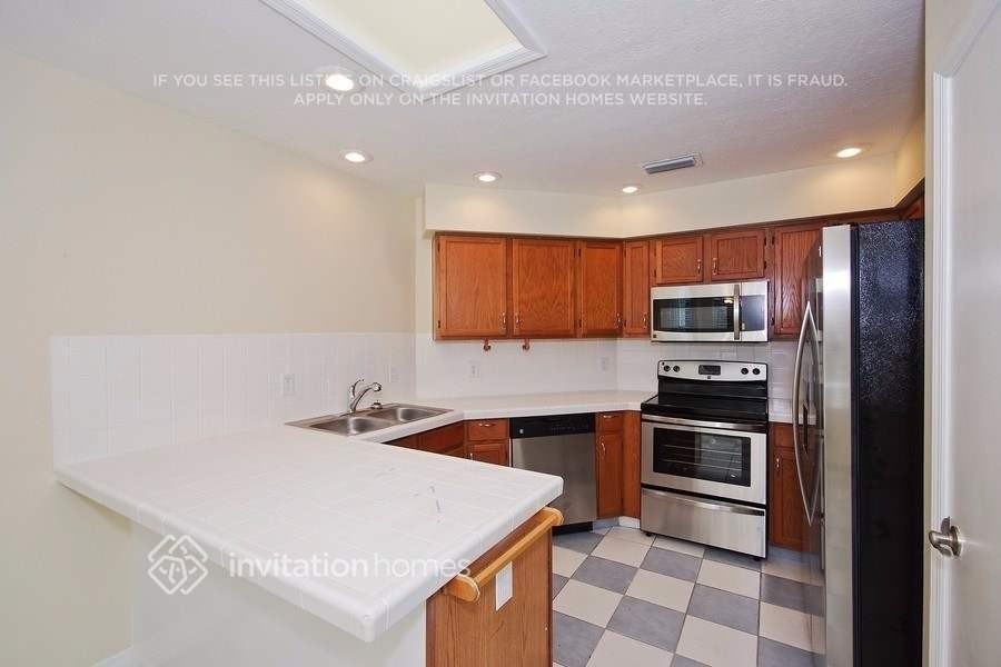 145 Kelso Ct - Photo 6 of 18