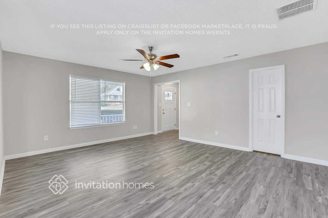 111 Glynn Addy Dr - Photo 4 of 21