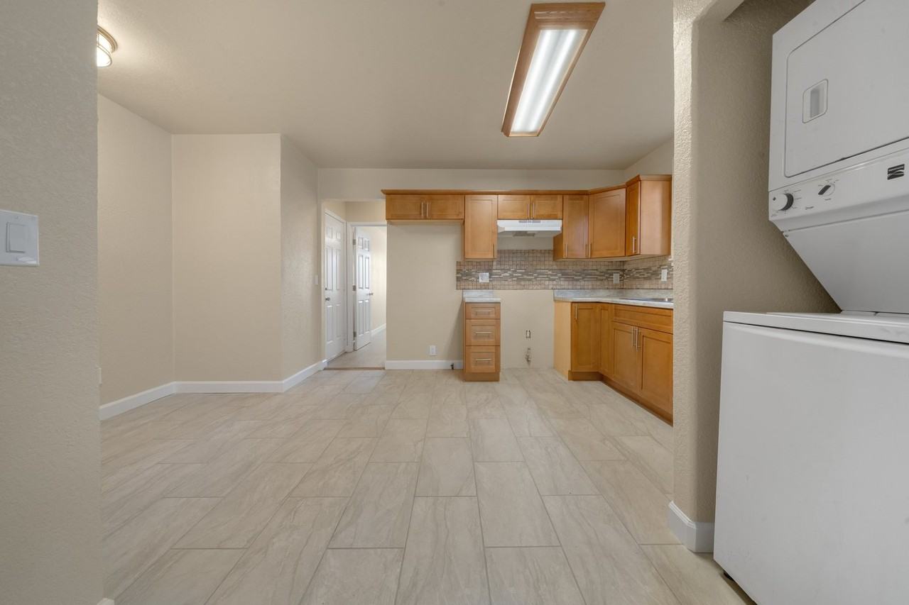 2020 Auseon Ave #1 - Photo 6 of 18