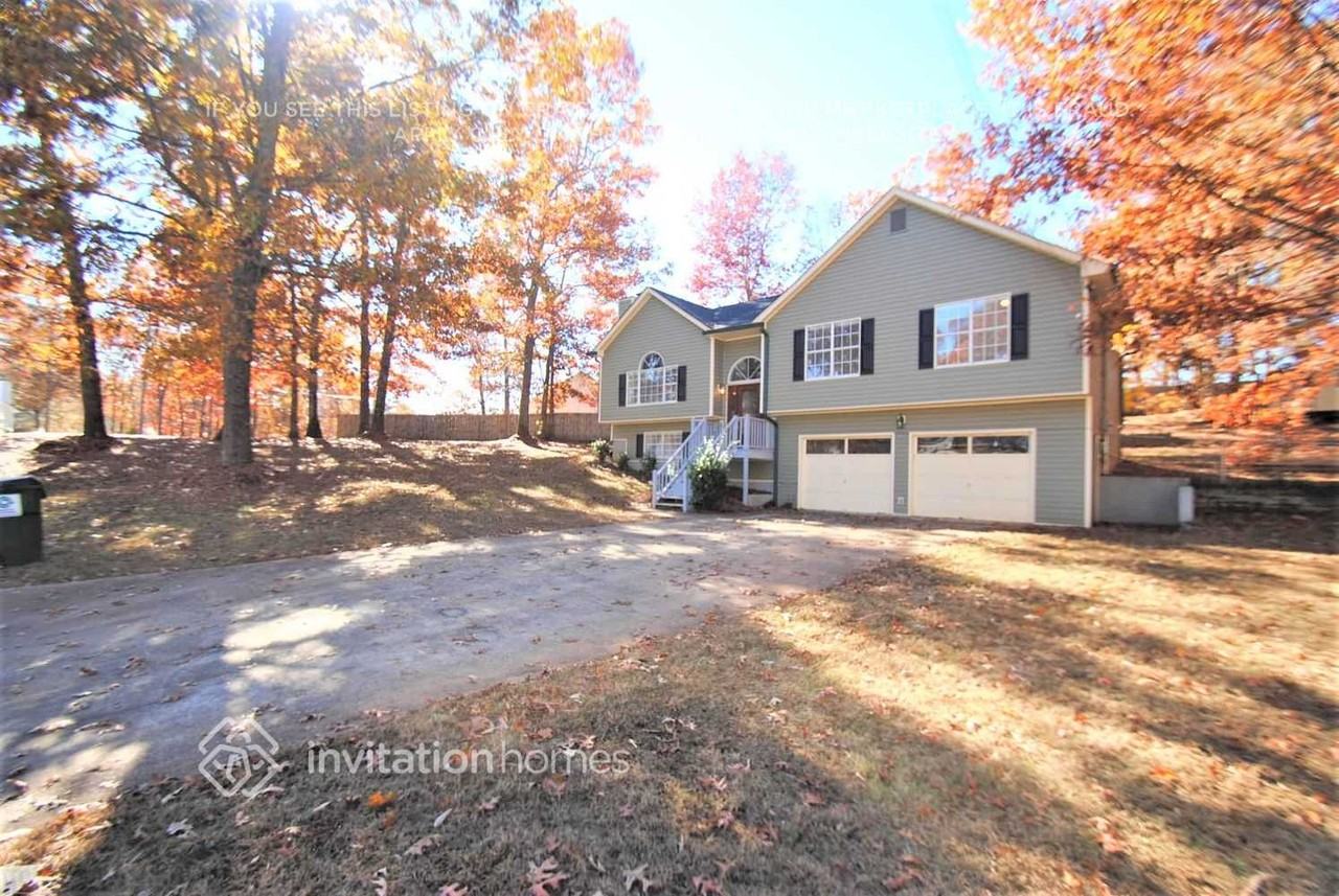 4691 Sterling Pointe Ct - Photo 2 of 9