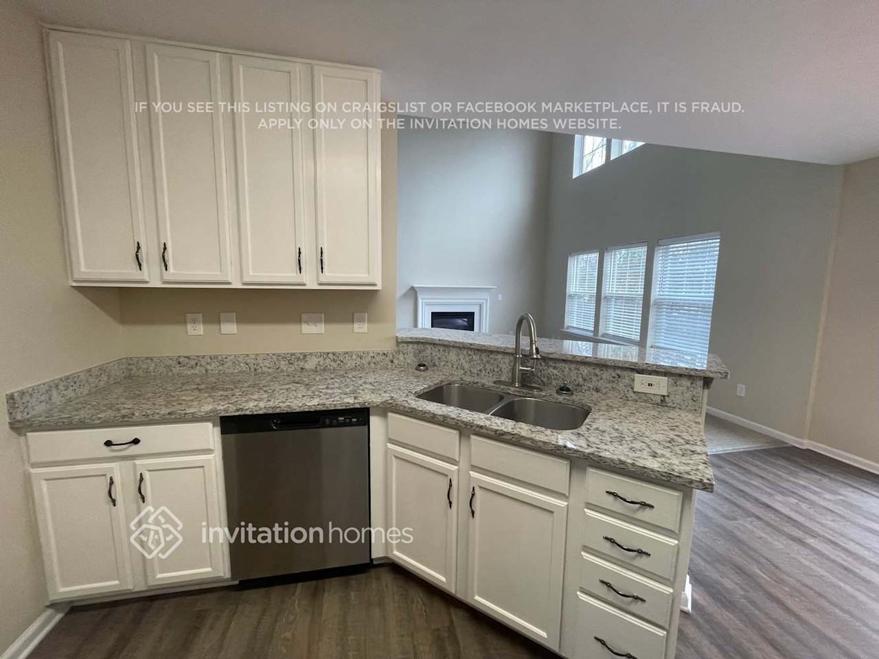 733 Carly Ct - Photo 4 of 13