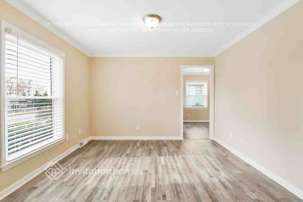 7311 Riding Trail Rd - Photo 4 of 28