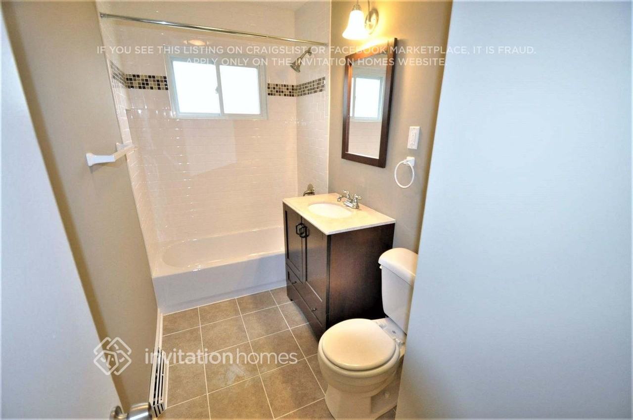 368 N Bierman Ave - Photo 6 of 9