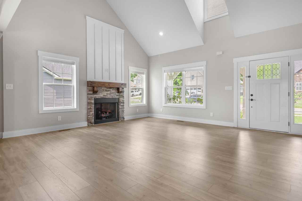 1314 Highgrove Ln #1 - Photo 4 of 32