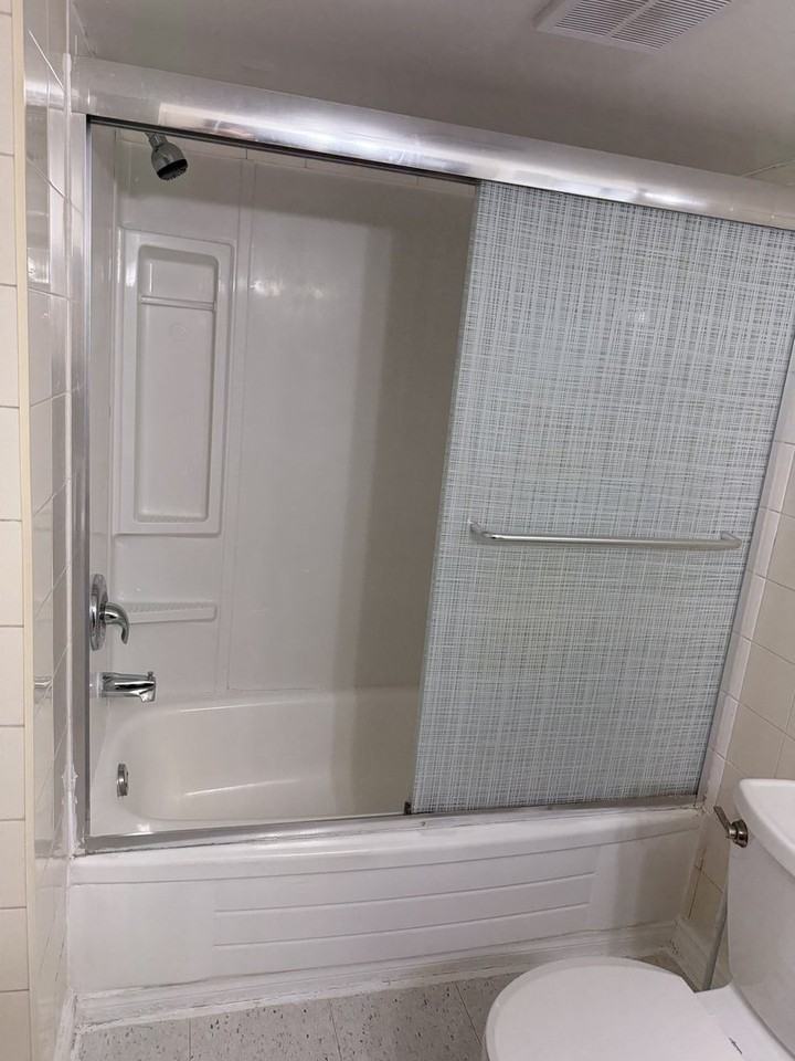 987 Cosburn Ave - Photo 7 of 9