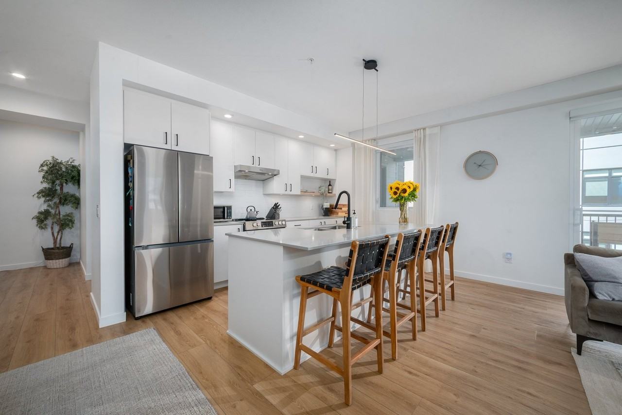 660 Cawston Ave - Photo 3 of 39