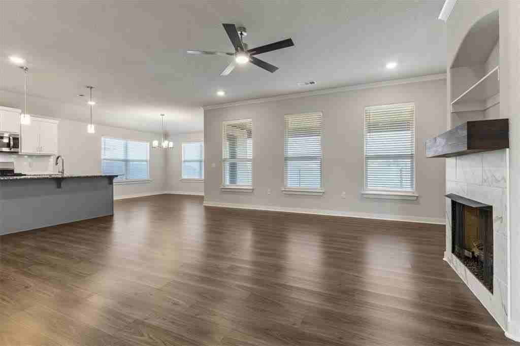 224 S Benchmark Ln - Photo 3 of 15