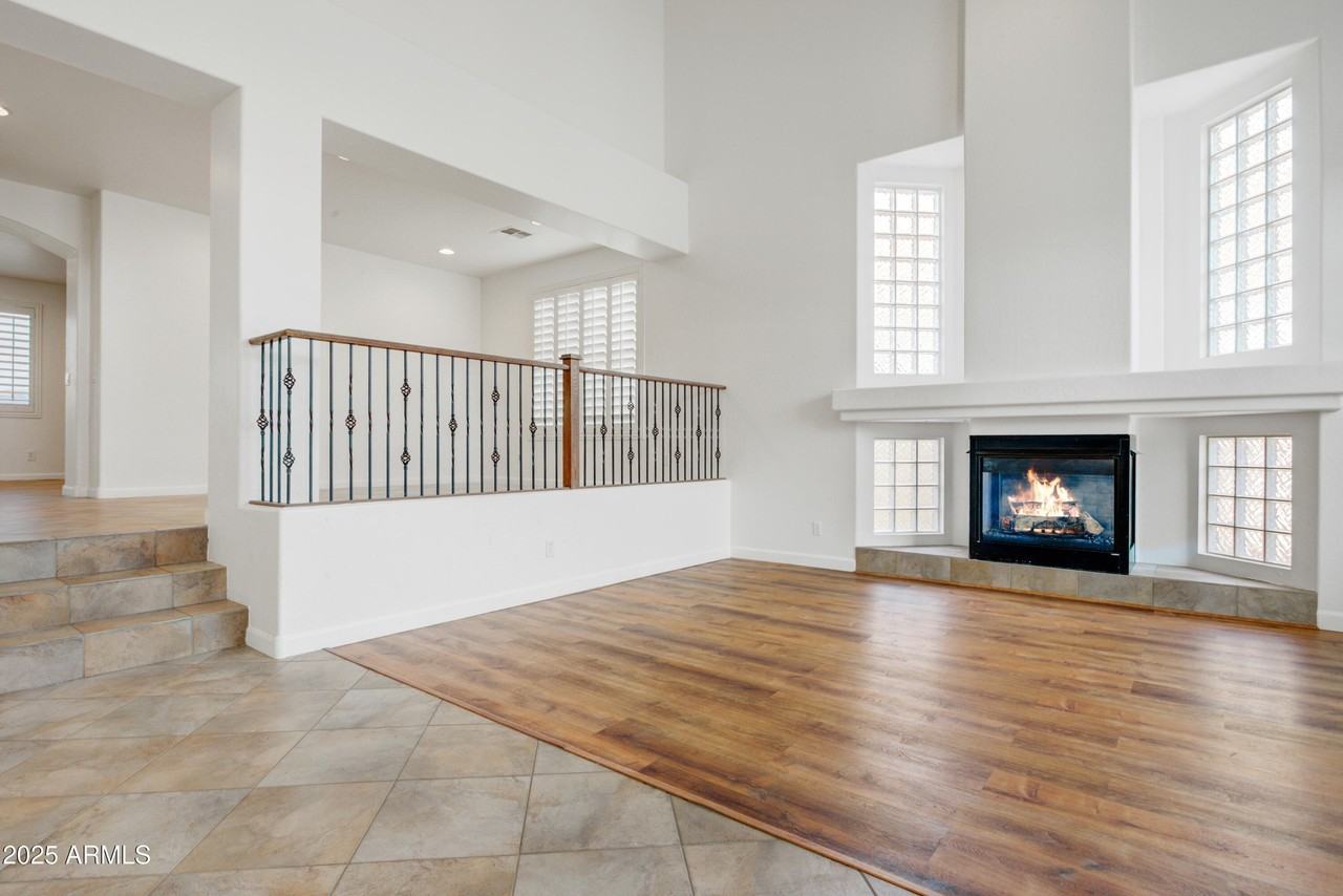 33406 N 23rd Dr - Photo 5 of 40