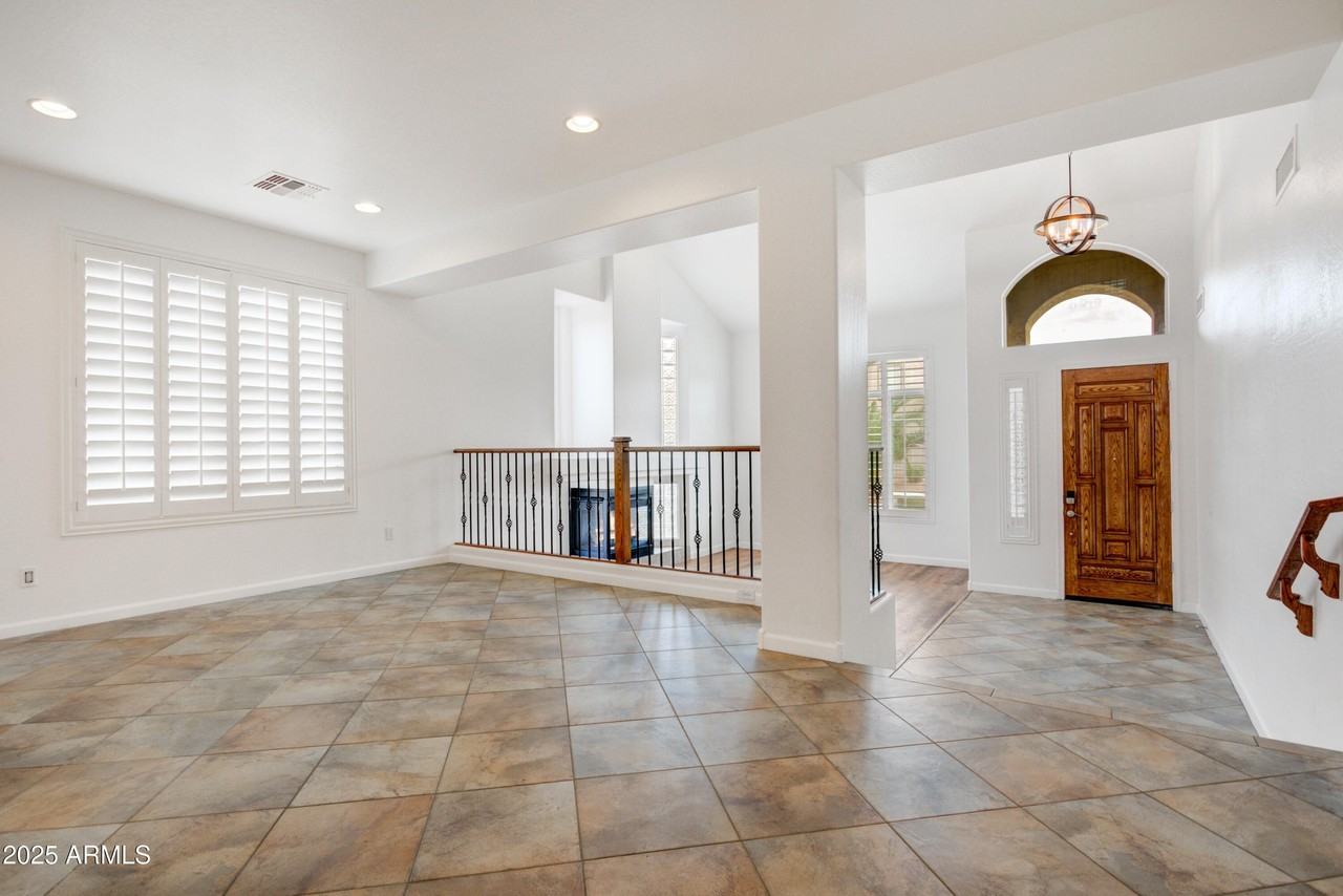 33406 N 23rd Dr - Photo 7 of 40