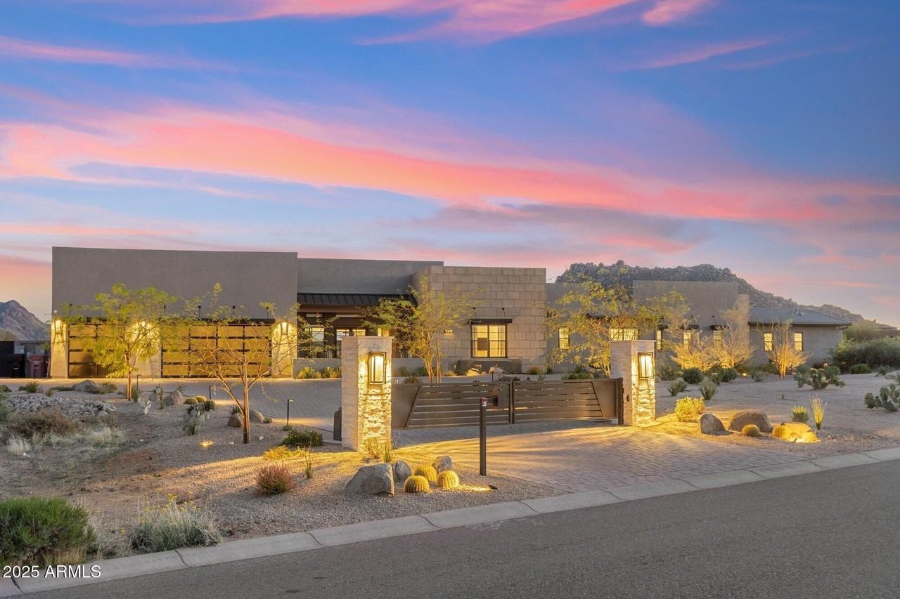 11865 E Redbird Rd - Photo 2 of 50