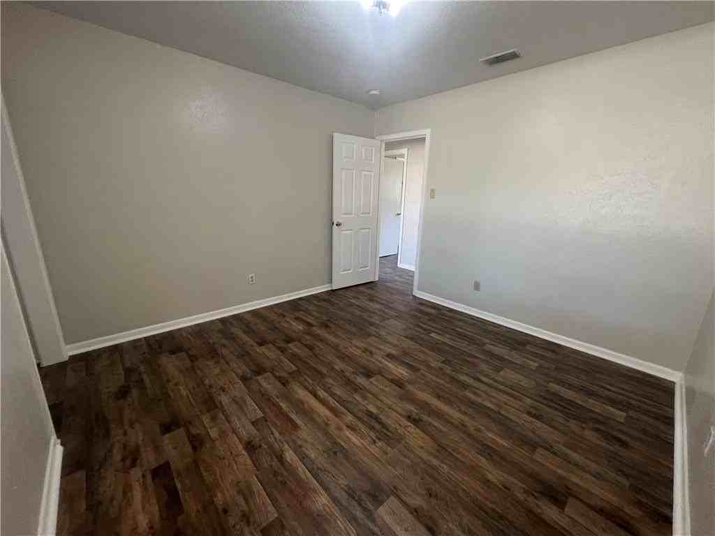 128 N Janin Cir - Photo 7 of 8