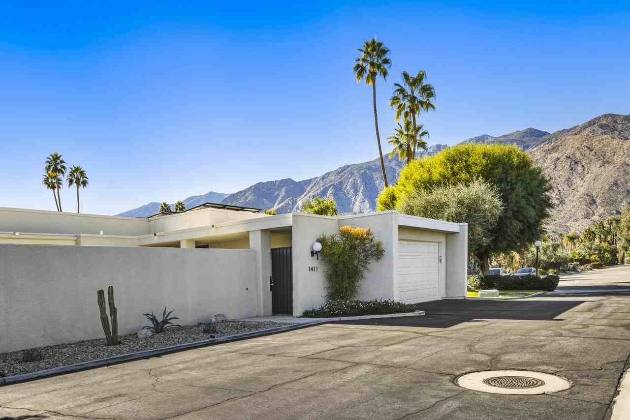 1411 Via Isla - Photo 3 of 50