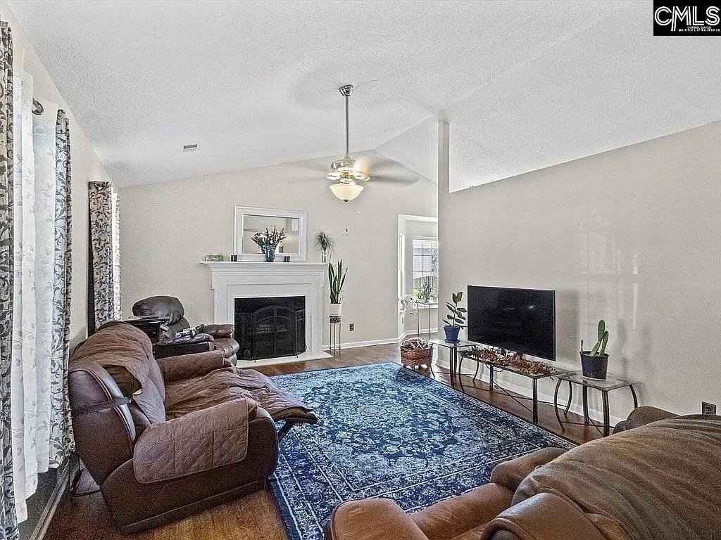 21 Rosepine Dr - Photo 5 of 31