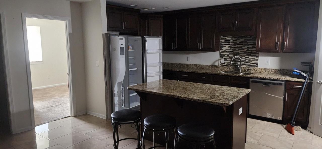 106 M L King Blvd Ste A #A - Photo 4 of 9