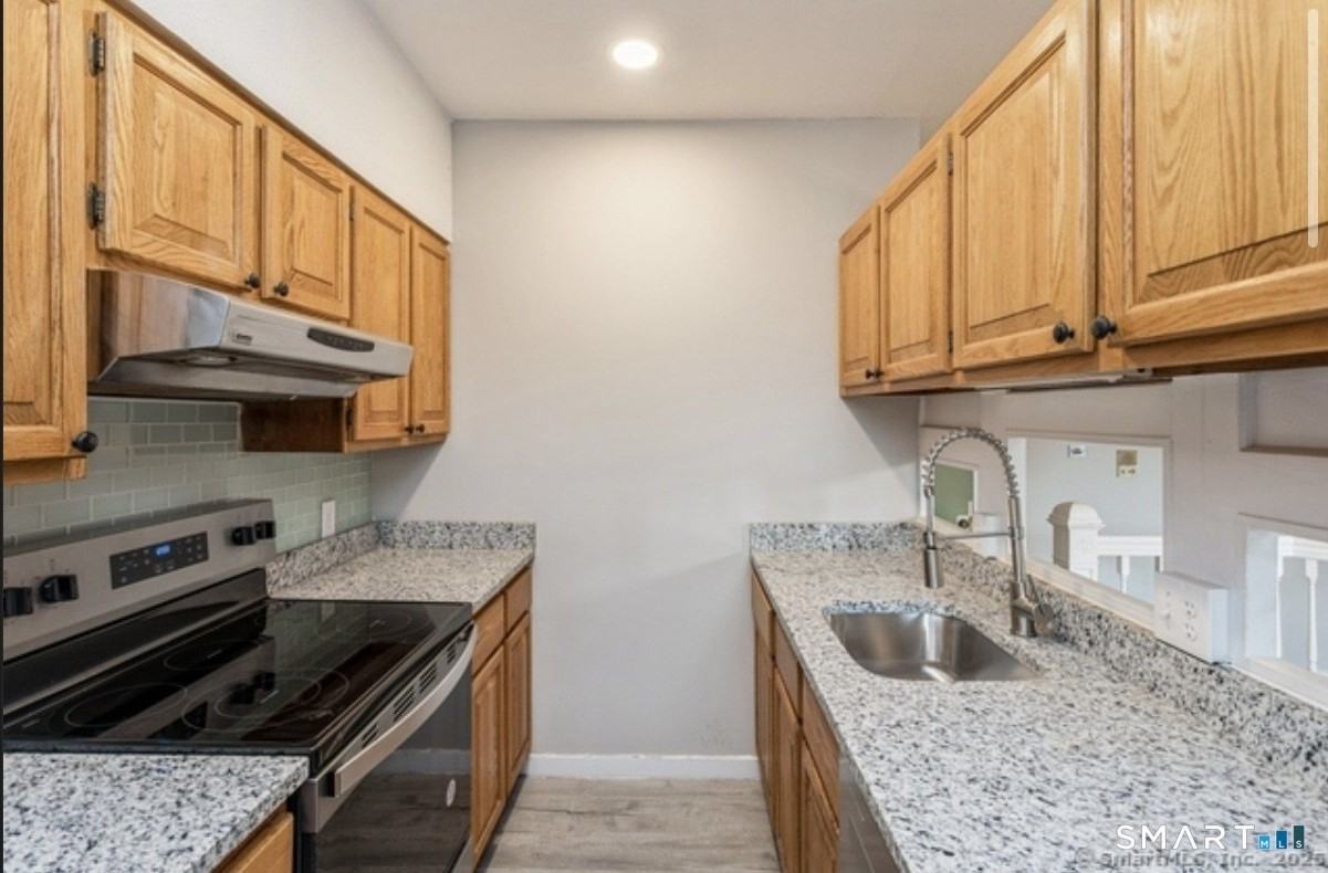 71A Imlay St #D2 - Photo 7 of 17