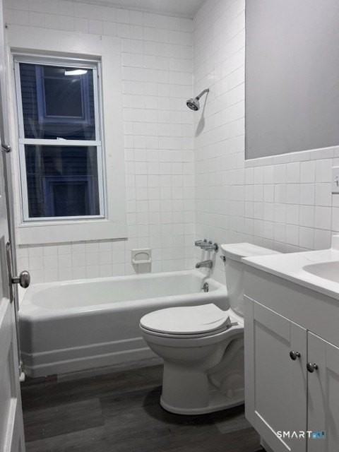 183 Hawley Ave #1stFL - Photo 3 of 8