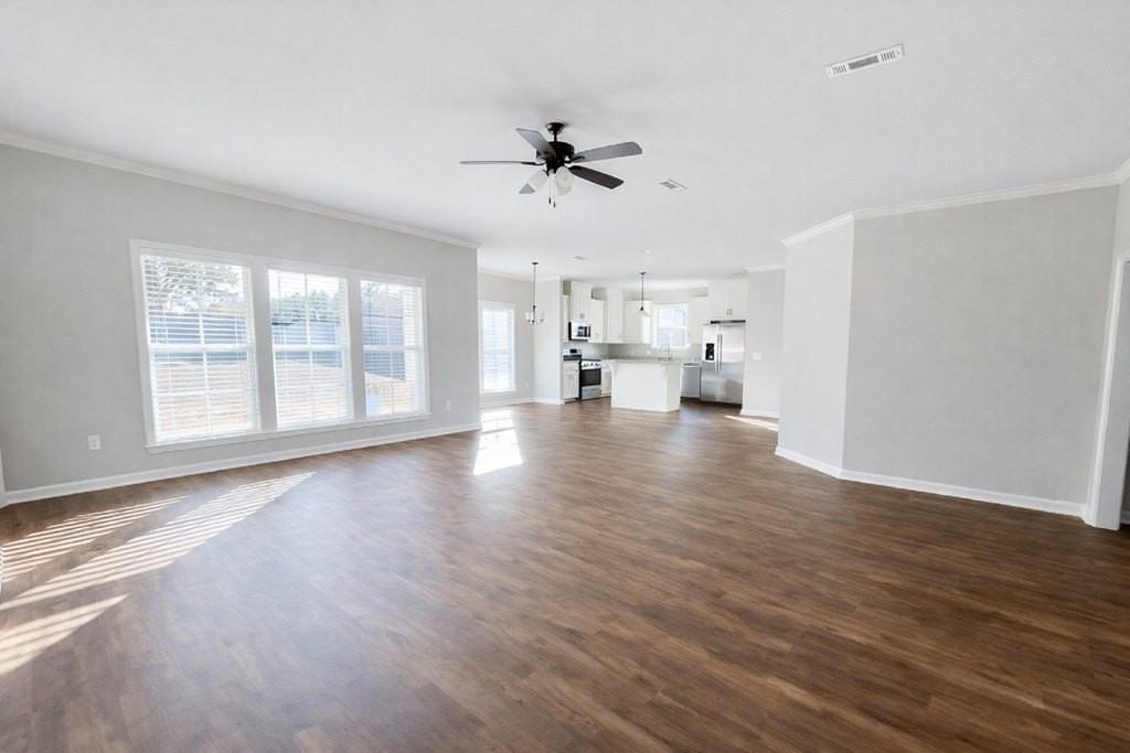 514 Ridgeland Rd - Photo 3 of 12