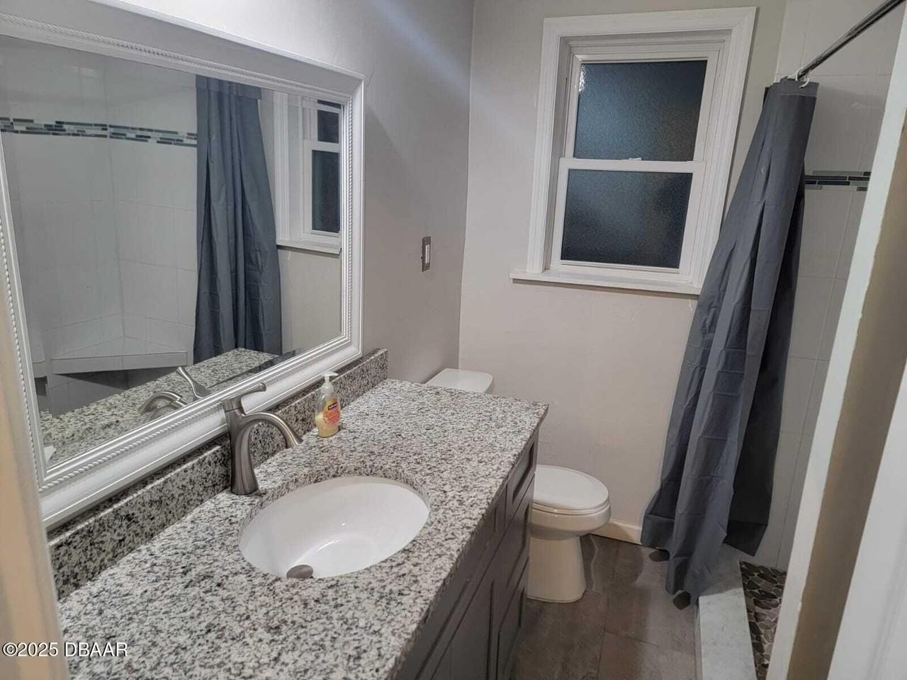 1442 John Anderson Dr - Photo 3 of 21