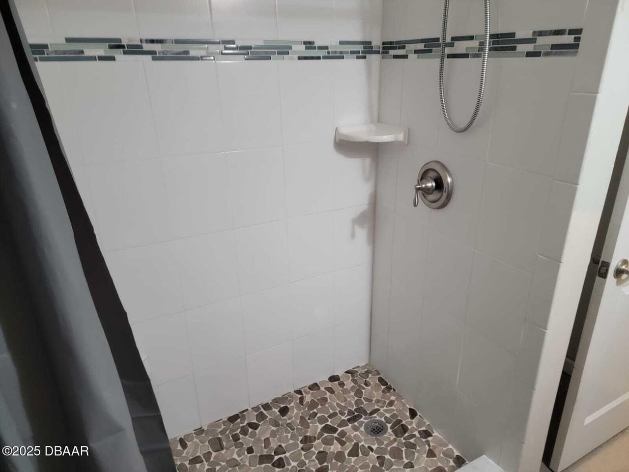 1442 John Anderson Dr - Photo 6 of 21