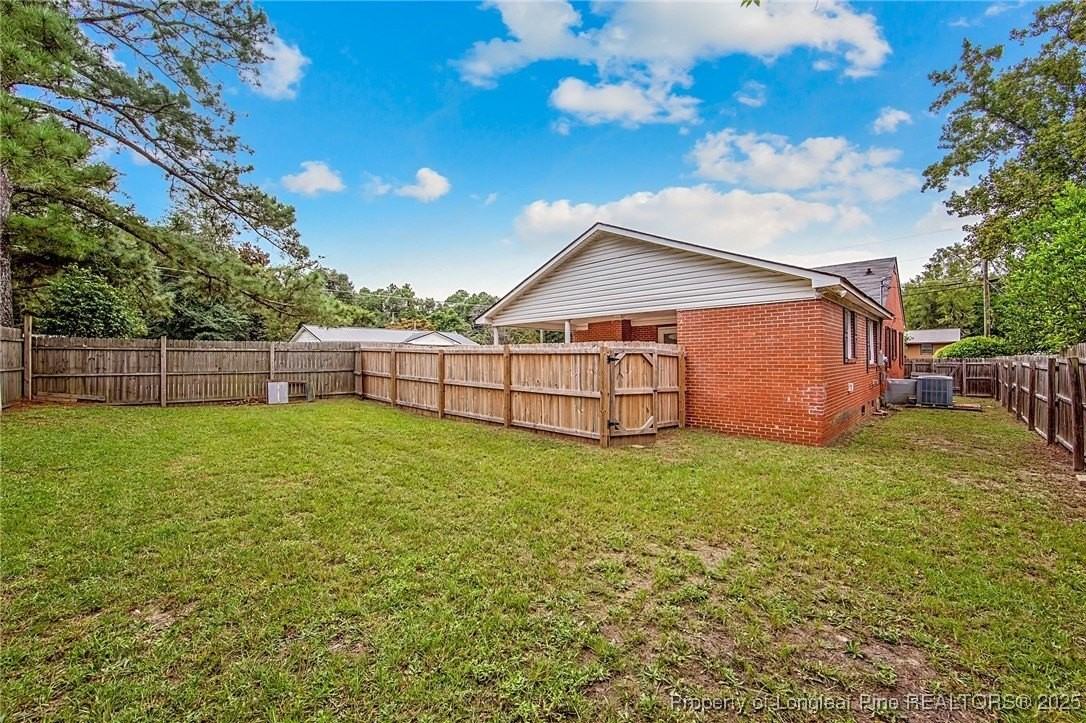 1203 Turnpike Rd - Photo 5 of 35