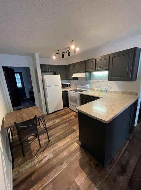 683 Grant St Apt G #G - Photo 6 of 11