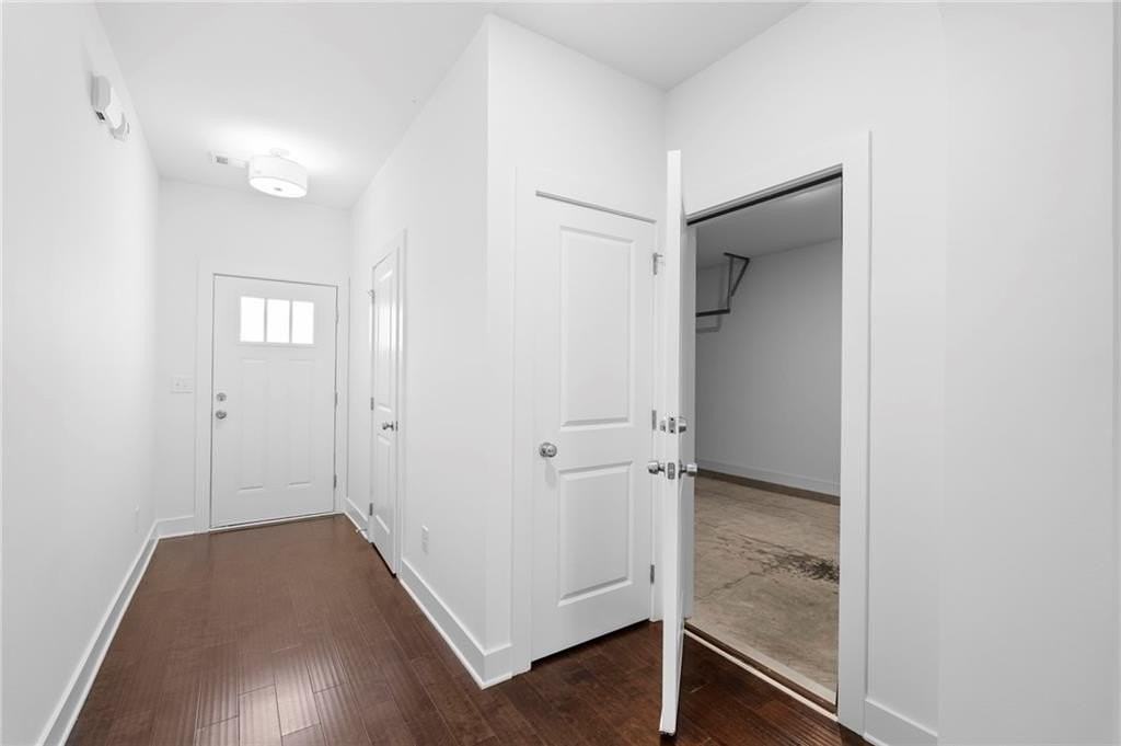 1821 Edgehill Dr - Photo 4 of 30