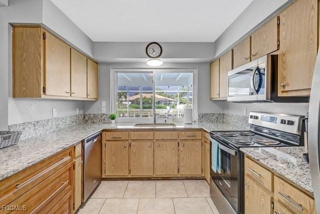 3522 Se 17th Ave - Photo 4 of 23