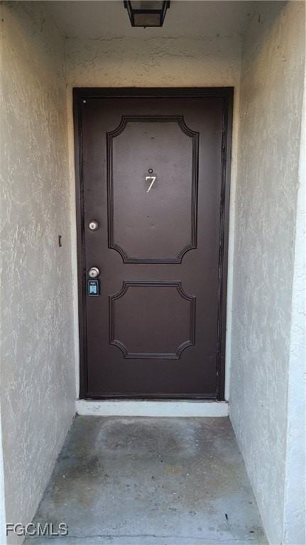 930 Sw 47th Ter Apt 7 #7 - Photo 3 of 29