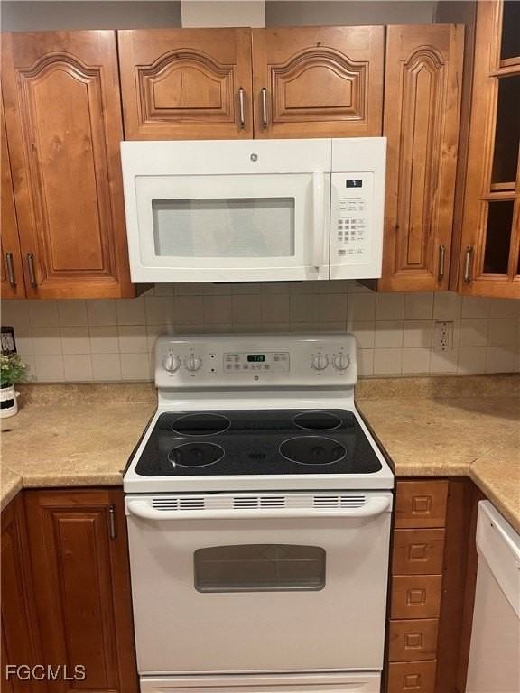 320 Harry Ave S - Photo 7 of 32