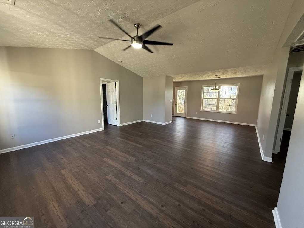 419 Shenandoah Ct - Photo 4 of 12