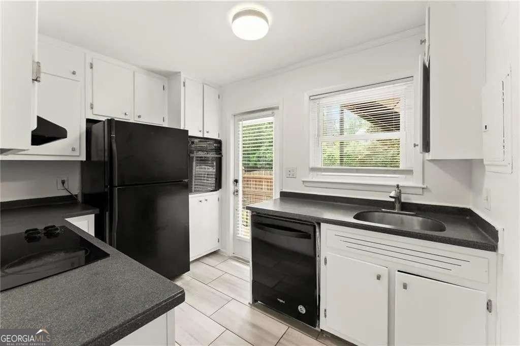 3510 Roswell Rd Ne Unit N3 #N3 - Photo 5 of 13