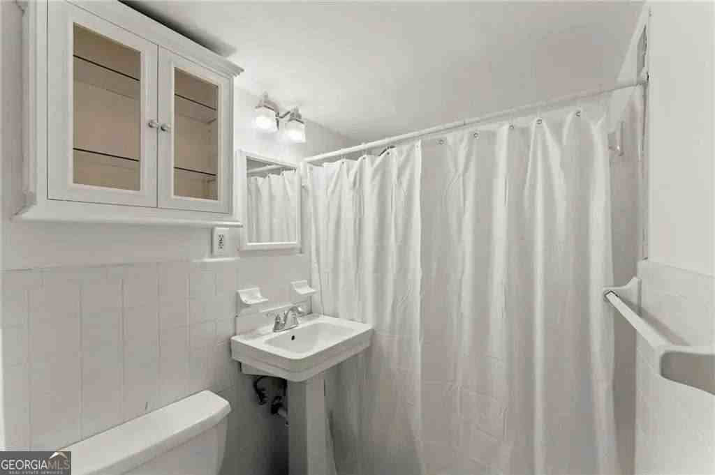 3510 Roswell Rd Ne Unit N3 #N3 - Photo 7 of 13